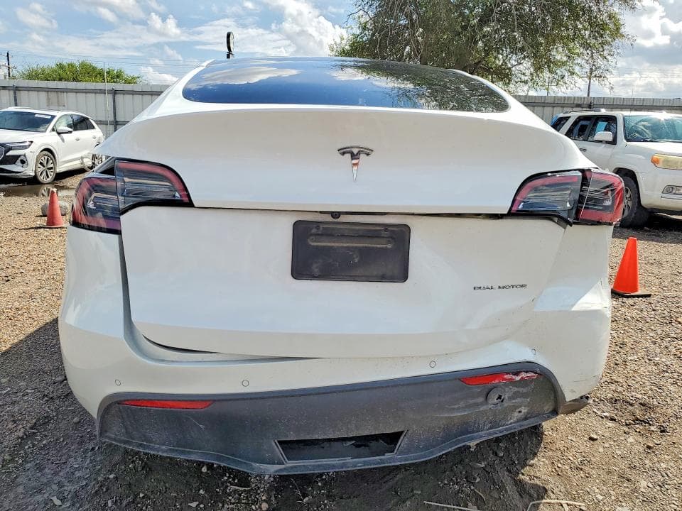 2021 TESLA MODEL Y 6