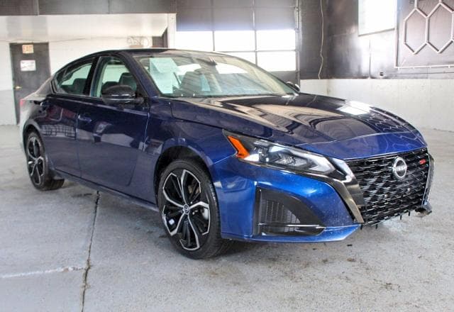 2024 NISSAN ALTIMA SR