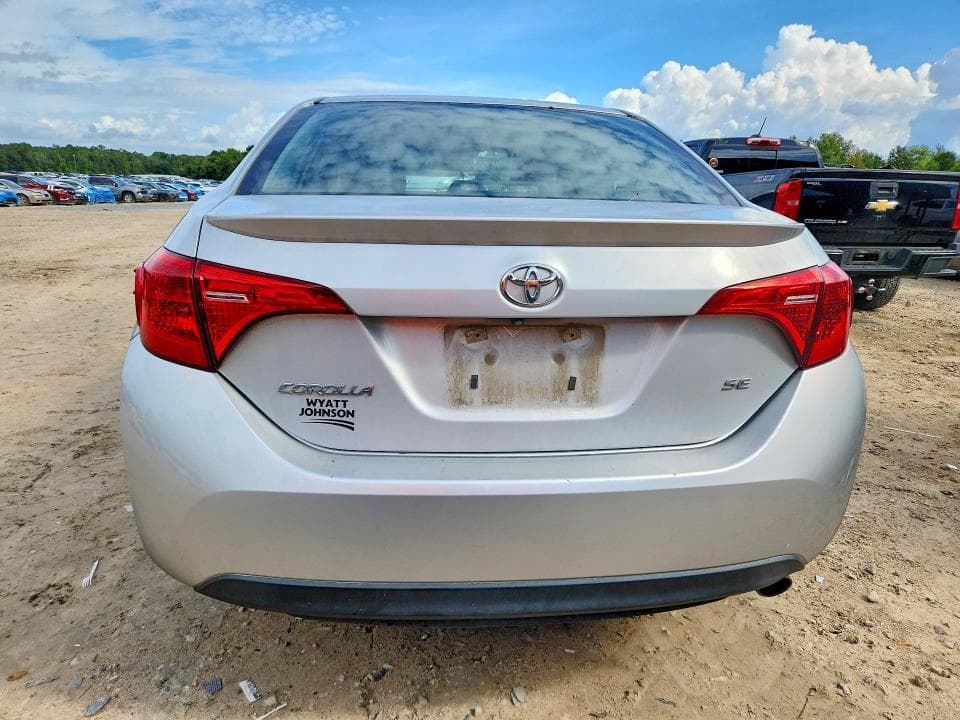2017 TOYOTA COROLLA SE 6