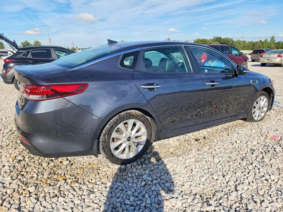 2018 KIA OPTIMA S 3