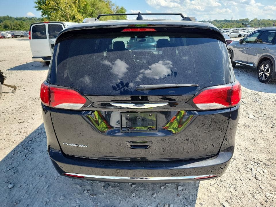 2019 CHRYSLER PACIFICA TOURING L 6