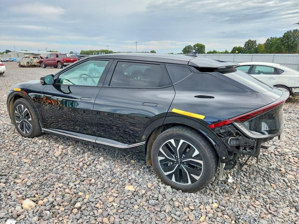 2022 KIA EV6 WIND 2