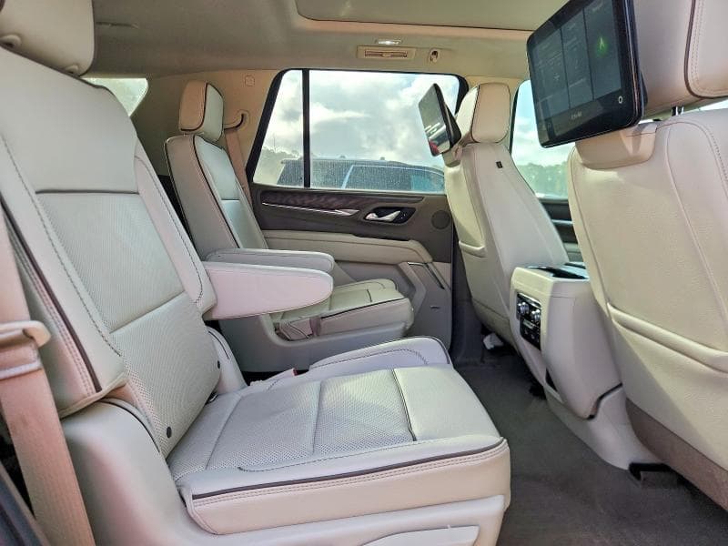 2021 GMC YUKON DENALI 11