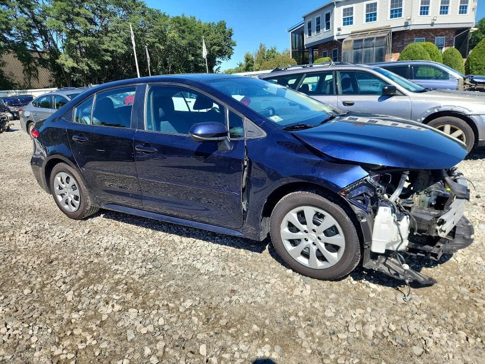 2022 TOYOTA COROLLA LE 4