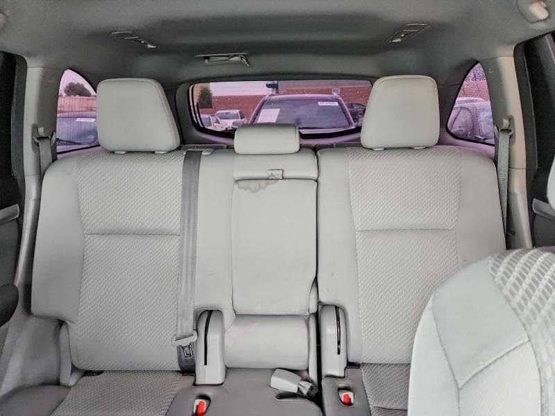 2018 TOYOTA HIGHLANDER LE 10