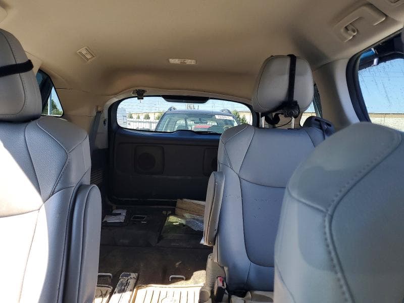 2022 TOYOTA SIENNA XLE 10