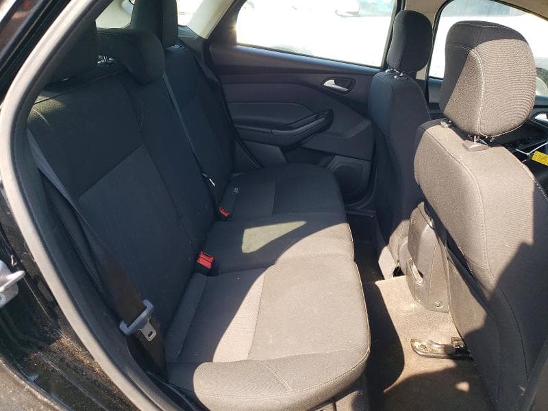 2018 FORD FOCUS SE 11