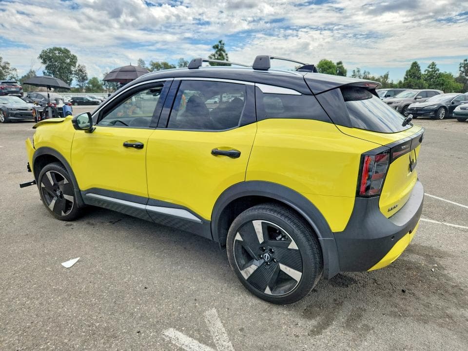 2025 NISSAN KICKS SR 2