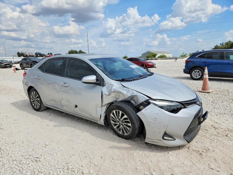 2019 TOYOTA COROLLA XLE 4