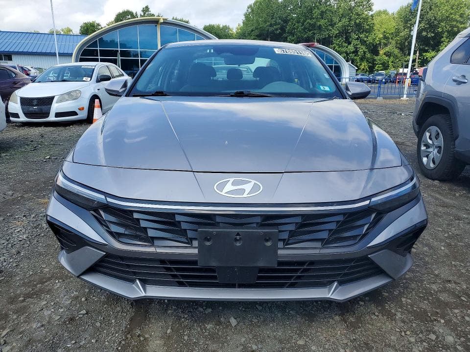 2025 HYUNDAI ELANTRA SEL 5