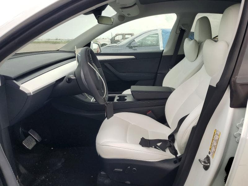 2024 TESLA MODEL Y 7