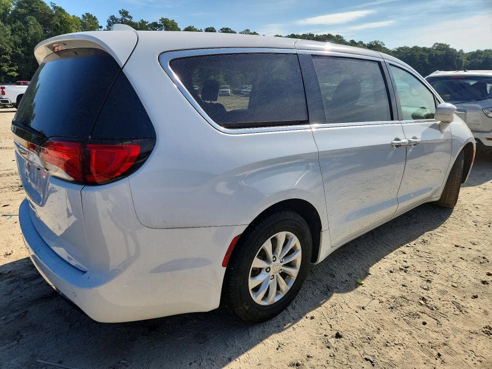 2019 CHRYSLER PACIFICA TOURING PLUS 3