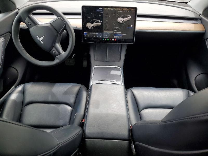 2021 TESLA MODEL Y 8