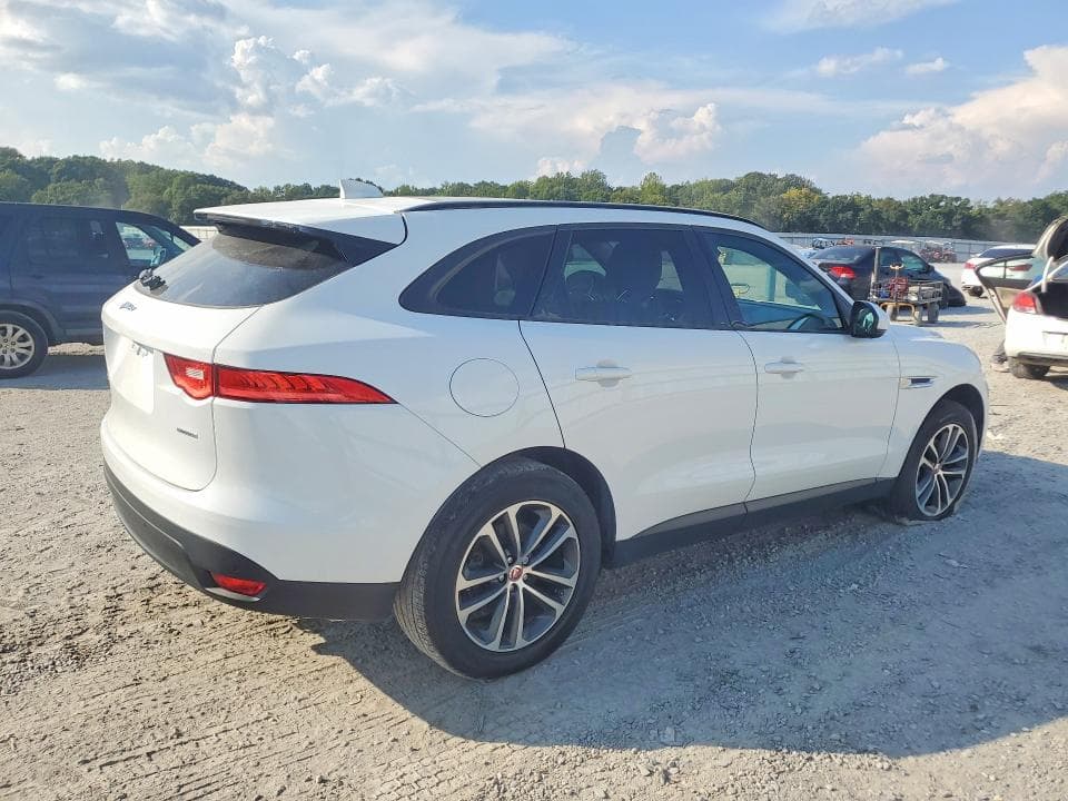2018 JAGUAR F-PACE PREMIUM 3