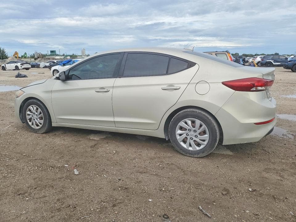 2017 HYUNDAI ELANTRA SE 2