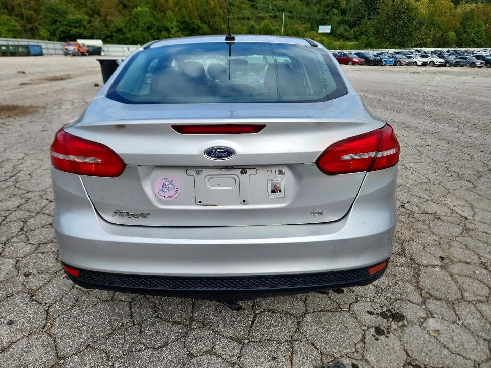 2017 FORD FOCUS SE 6