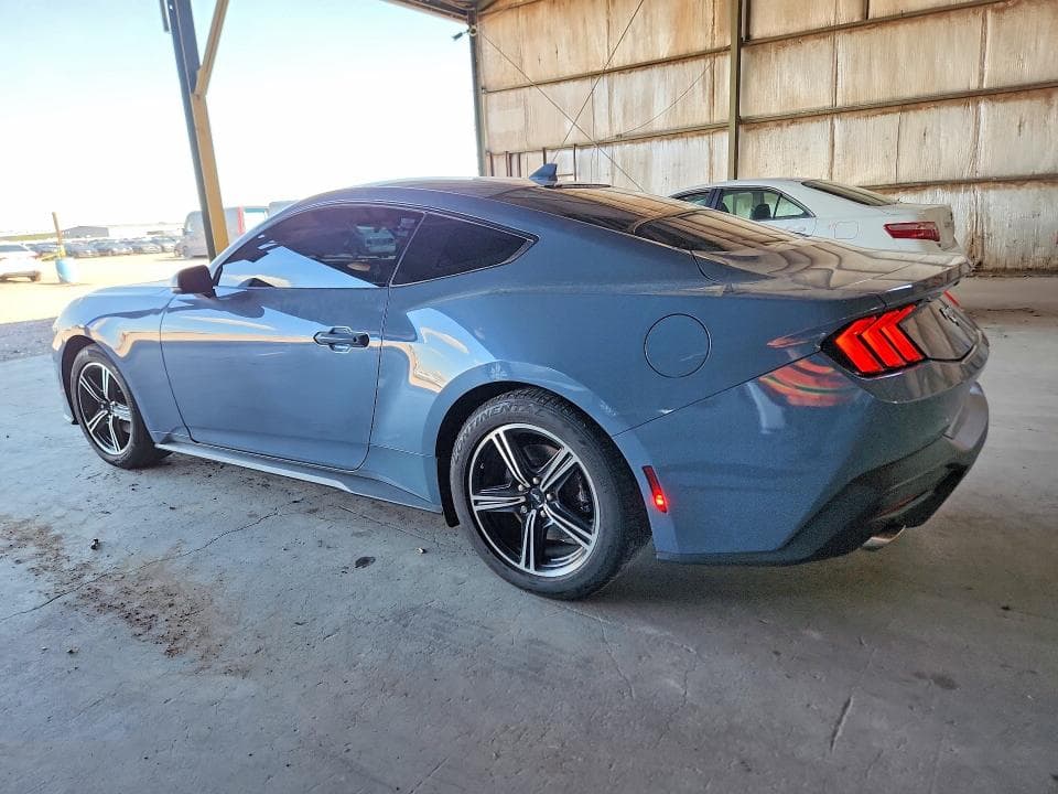 2024 FORD MUSTANG 2