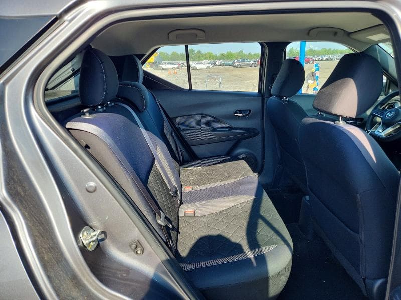 2019 NISSAN KICKS SV 11