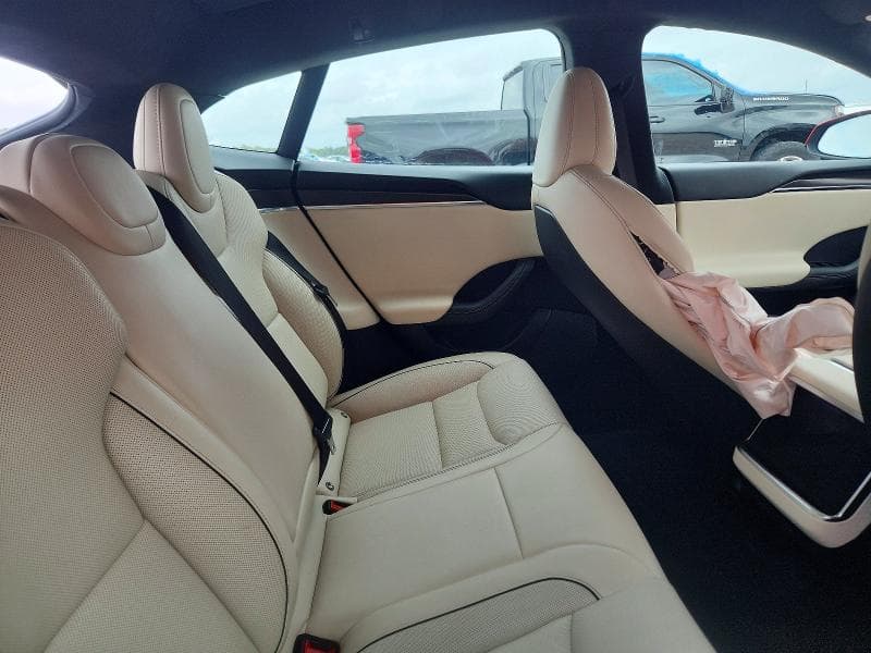 2022 TESLA MODEL S 10