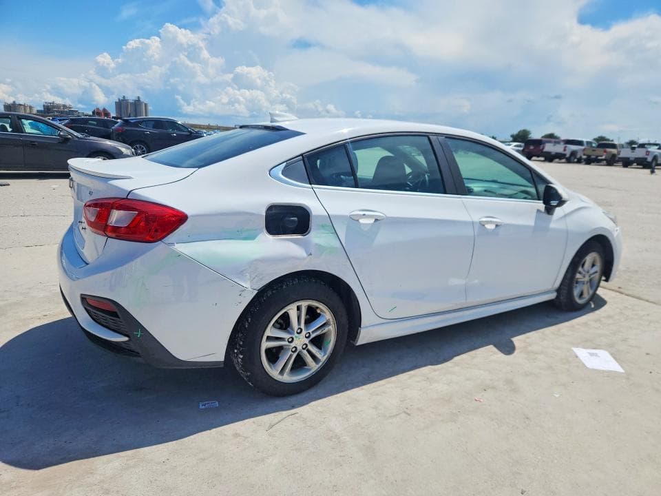 2017 CHEVROLET CRUZE LT 3