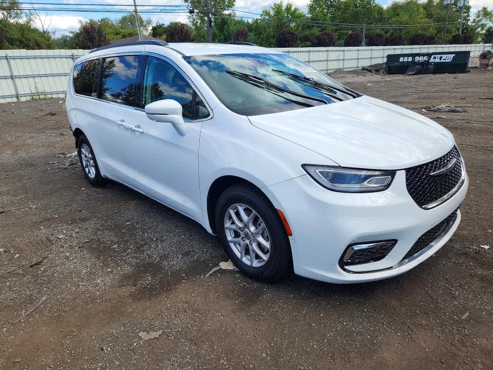 2022 CHRYSLER PACIFICA TOURING L 4