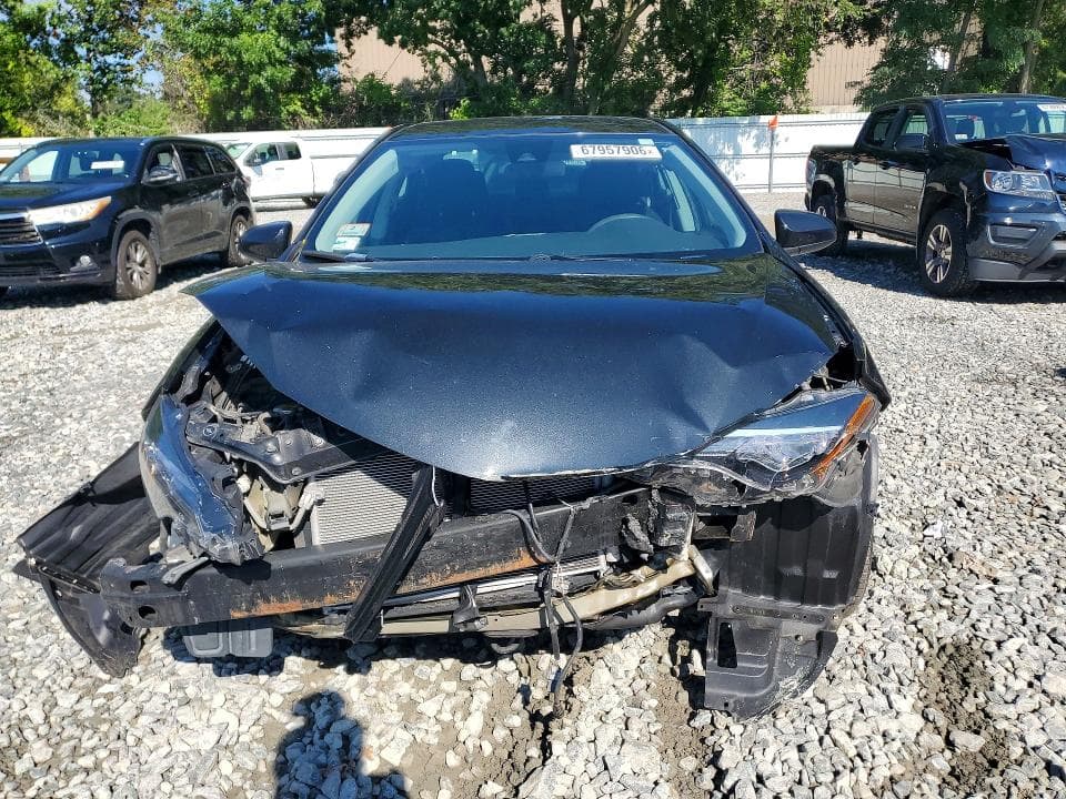 2017 TOYOTA COROLLA LE 5