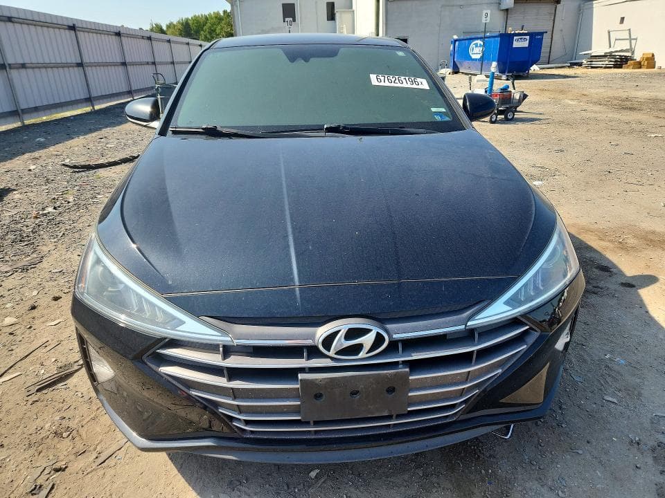 2020 HYUNDAI ELANTRA 5