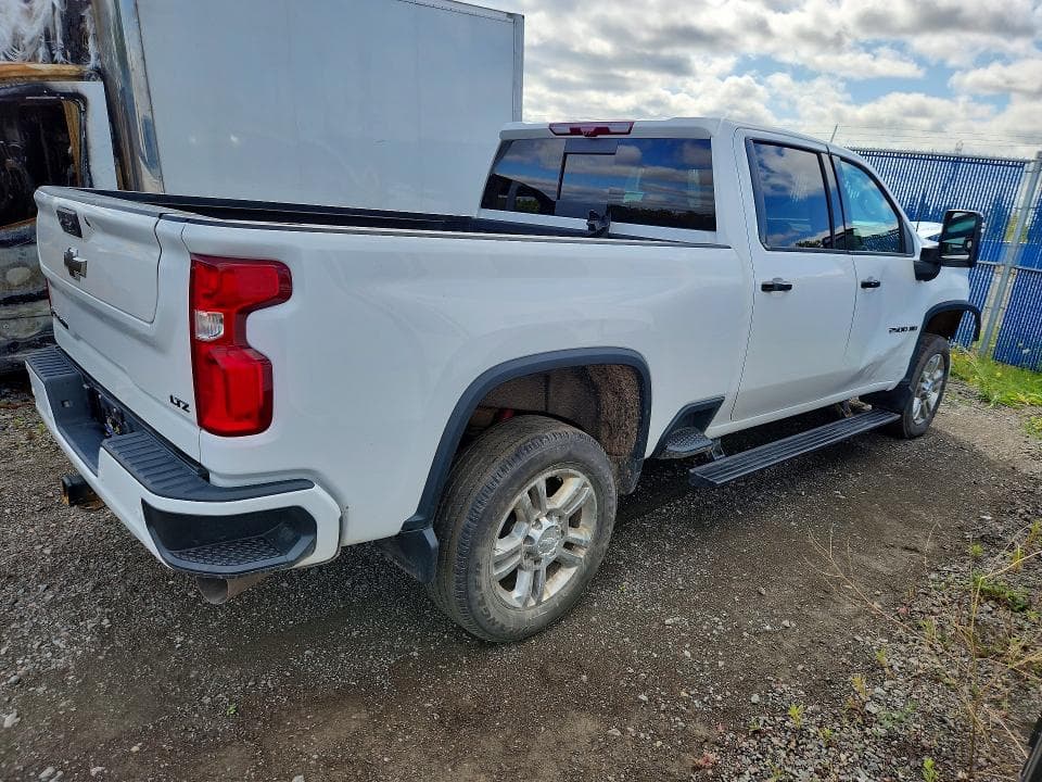 2024 CHEVROLET SILVERADO K2500 HEAVY DUTY LTZ 3