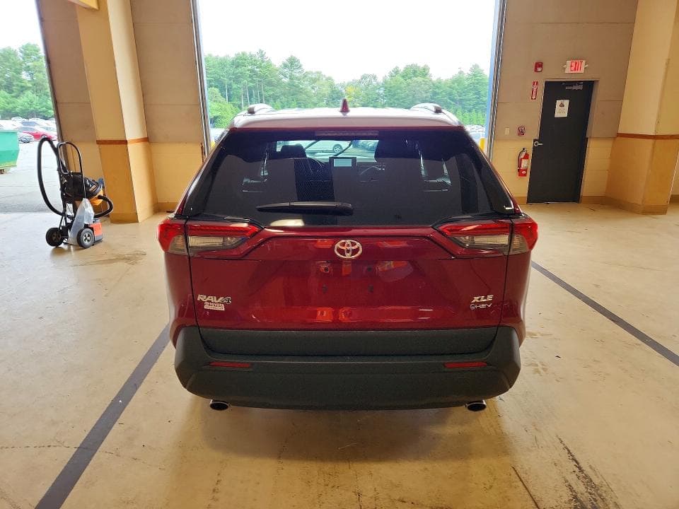 2025 TOYOTA RAV4 HYBRID XLE 6