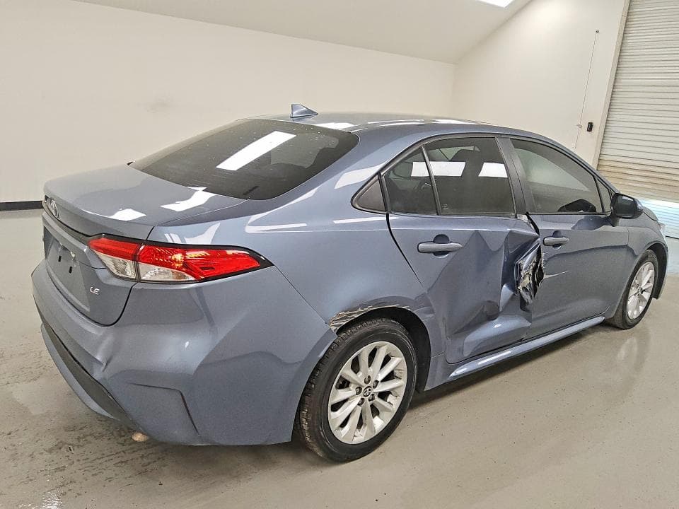 2020 TOYOTA COROLLA LE 3