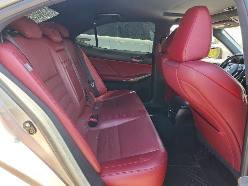 2018 LEXUS IS 300 10