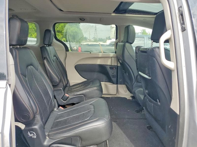 2018 CHRYSLER PACIFICA TOURING L PLUS 11