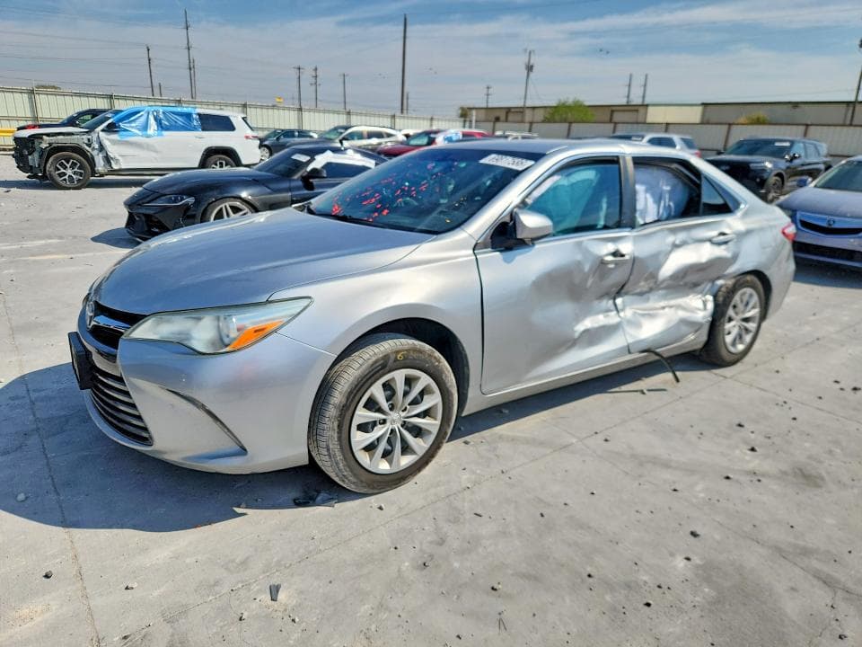 2017 TOYOTA CAMRY LE