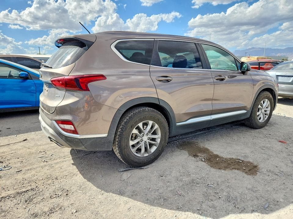2019 HYUNDAI SANTA FE SE 3