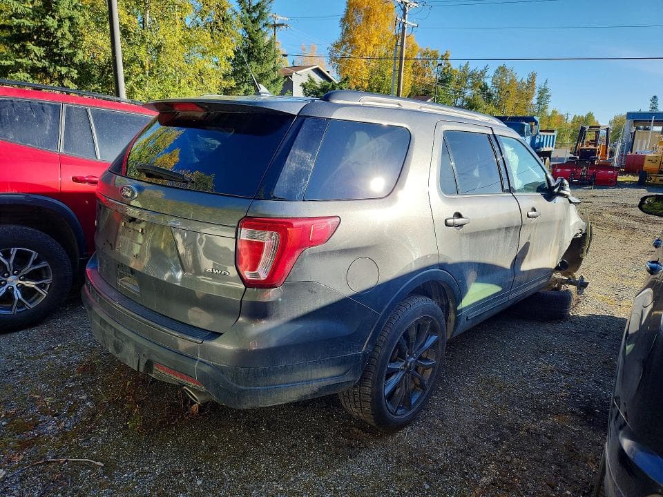 2019 FORD EXPLORER XLT 3