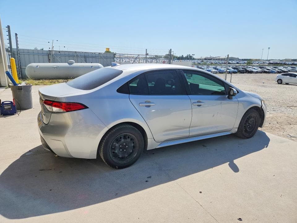 2022 TOYOTA COROLLA LE 3
