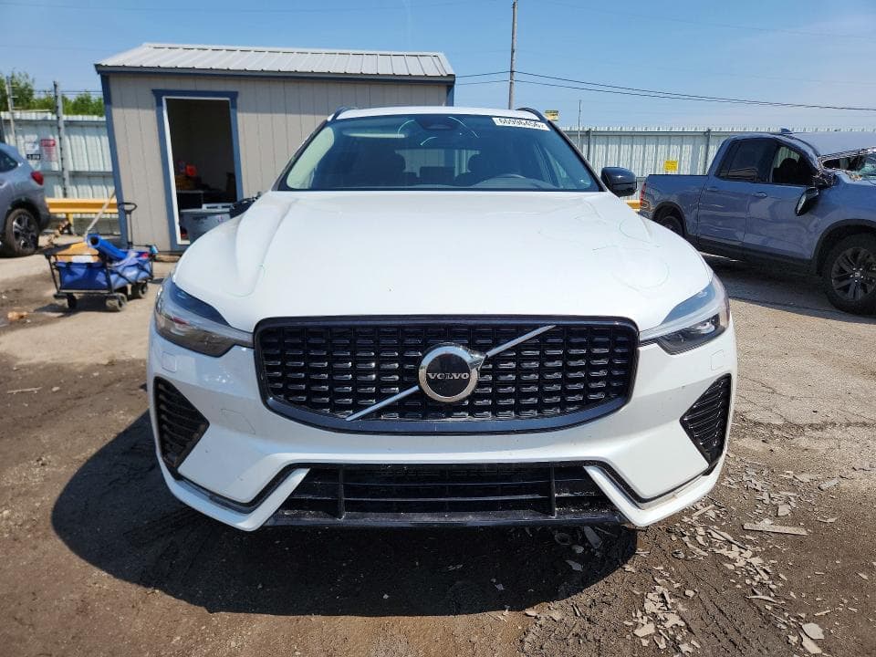 2025 VOLVO XC60 CORE 5