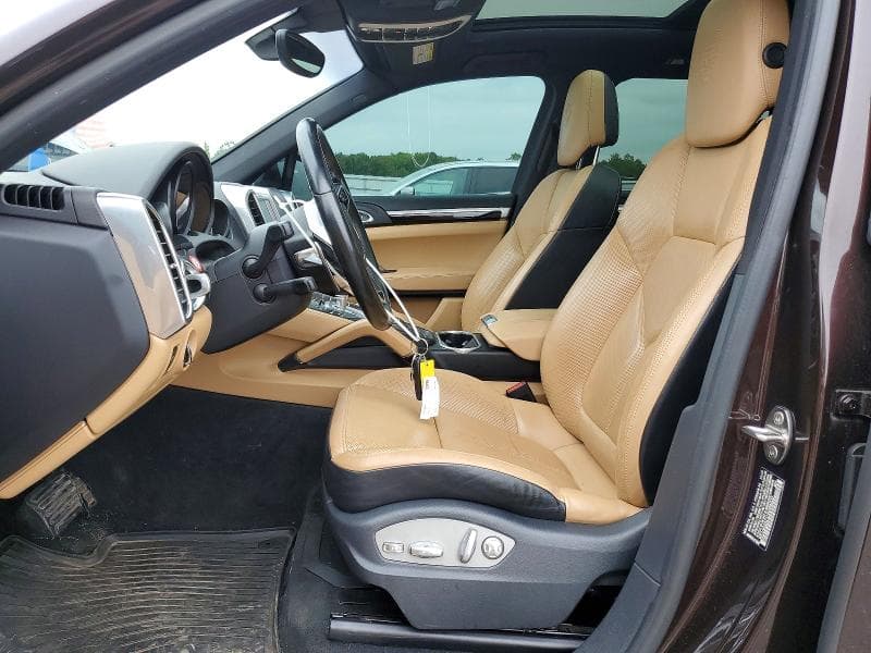 2017 PORSCHE CAYENNE 7