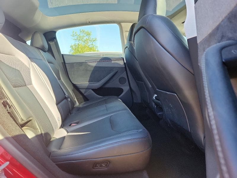 2026 TESLA MODEL Y 11