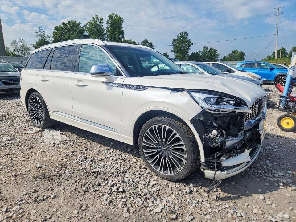 2020 LINCOLN AVIATOR BLACK LABEL 4