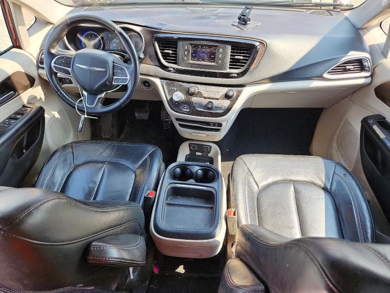 2017 CHRYSLER PACIFICA TOURING L 8
