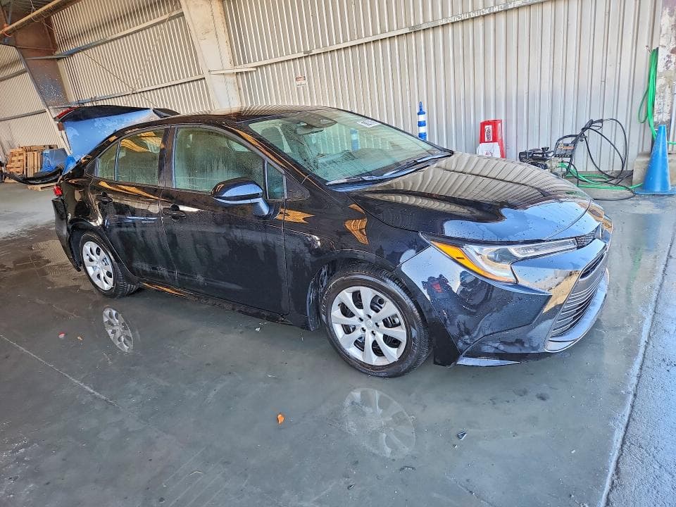 2025 TOYOTA COROLLA LE 4