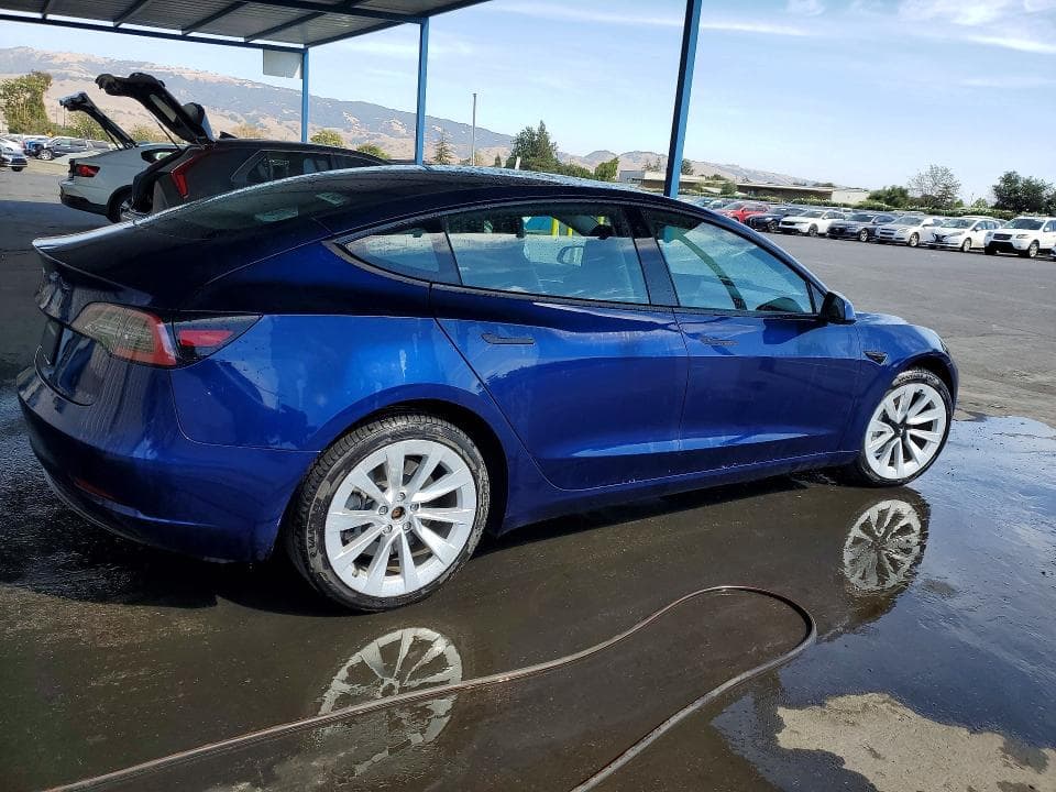 2023 TESLA MODEL 3 3