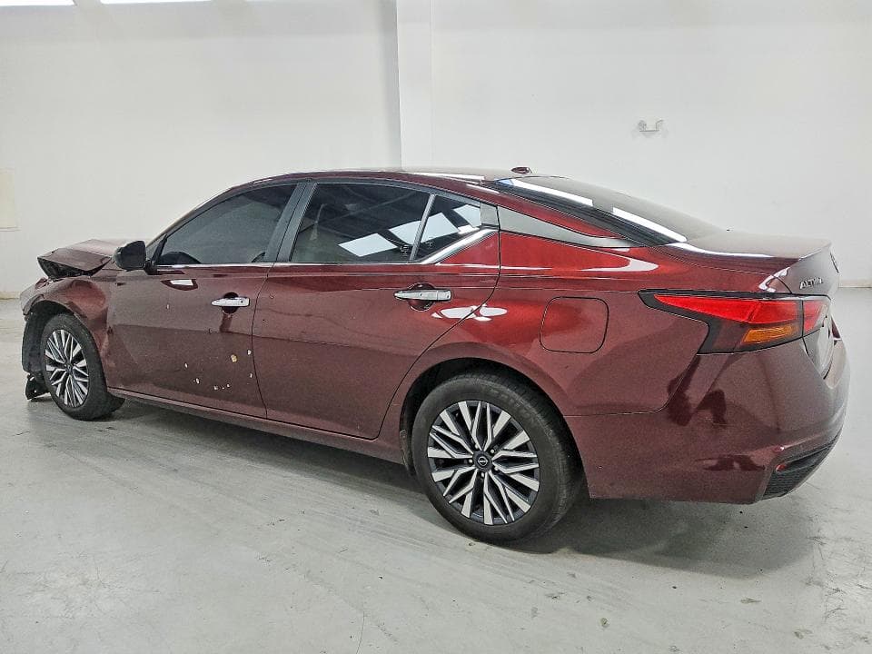 2024 NISSAN ALTIMA SV 2
