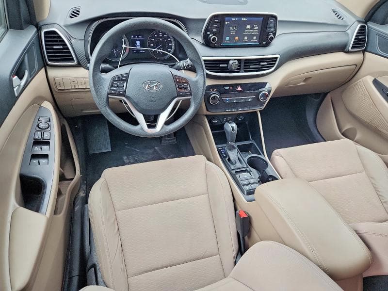 2020 HYUNDAI TUCSON SE 8