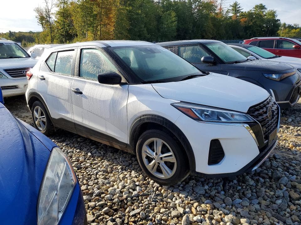 2021 NISSAN KICKS S 4
