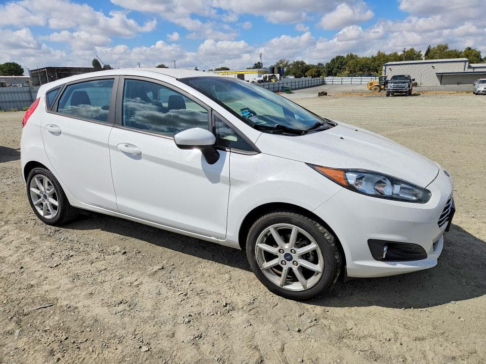 2019 FORD FIESTA SE 4