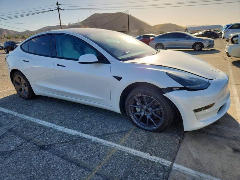 2023 TESLA MODEL 3 4