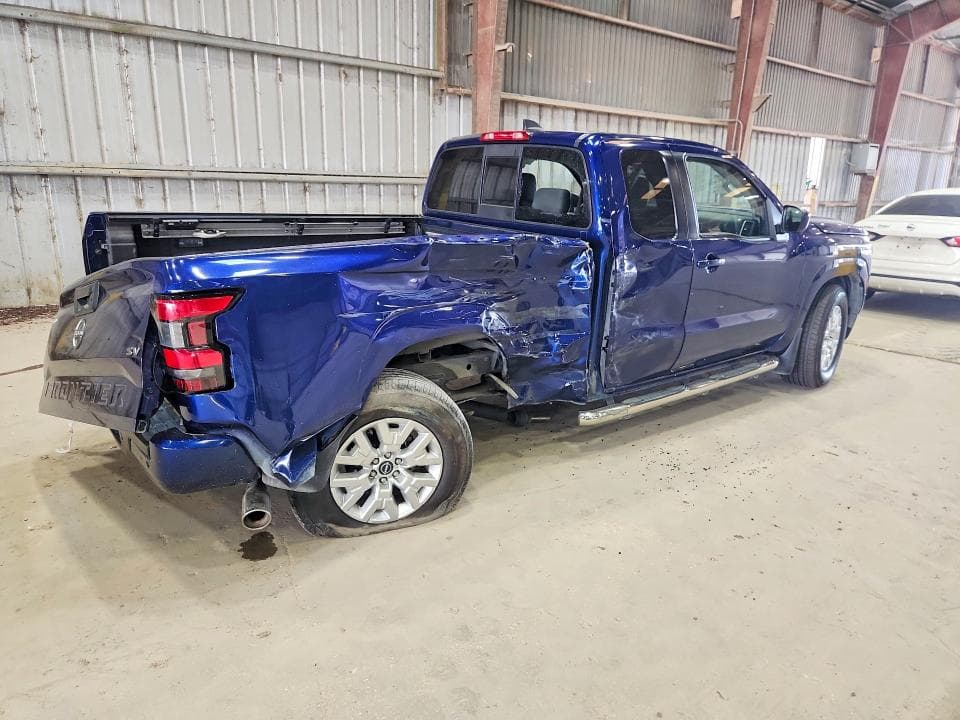 2022 NISSAN FRONTIER SV 3