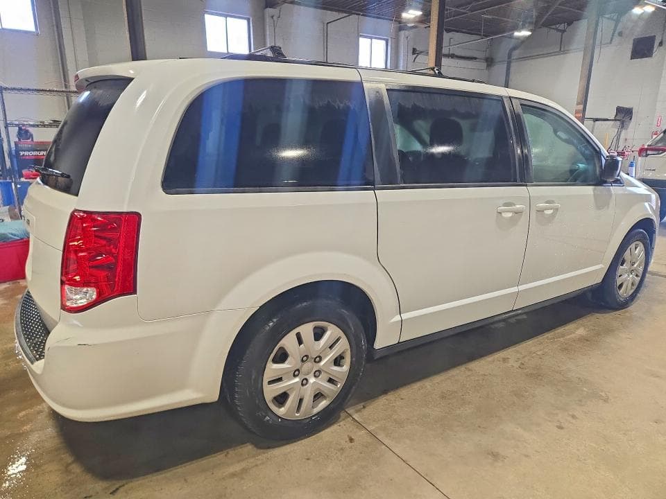 2019 DODGE GRAND CARAVAN SE 3